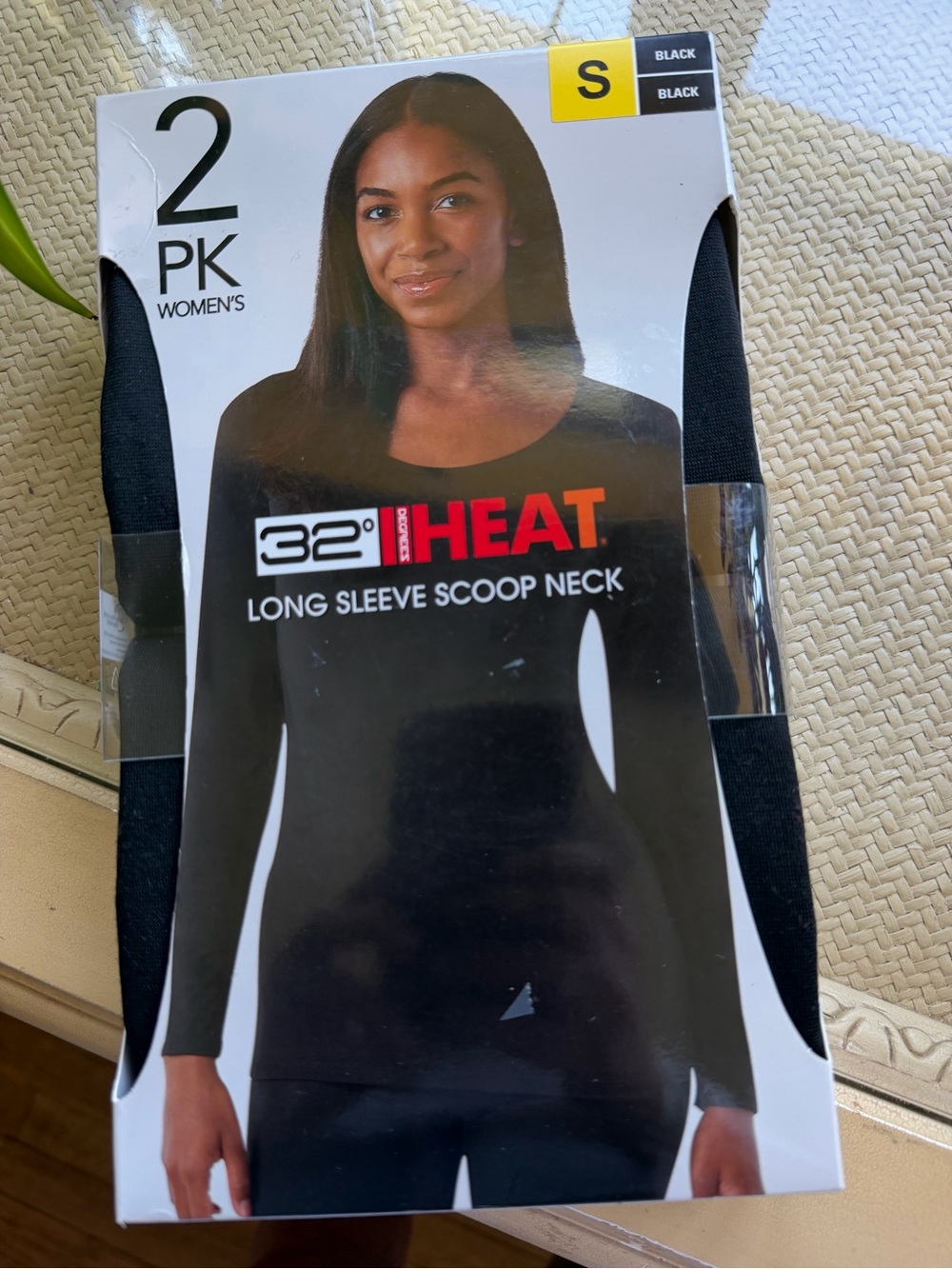 32° Heat Black Long Sleeve Scoop Neck Top - 2 Pack